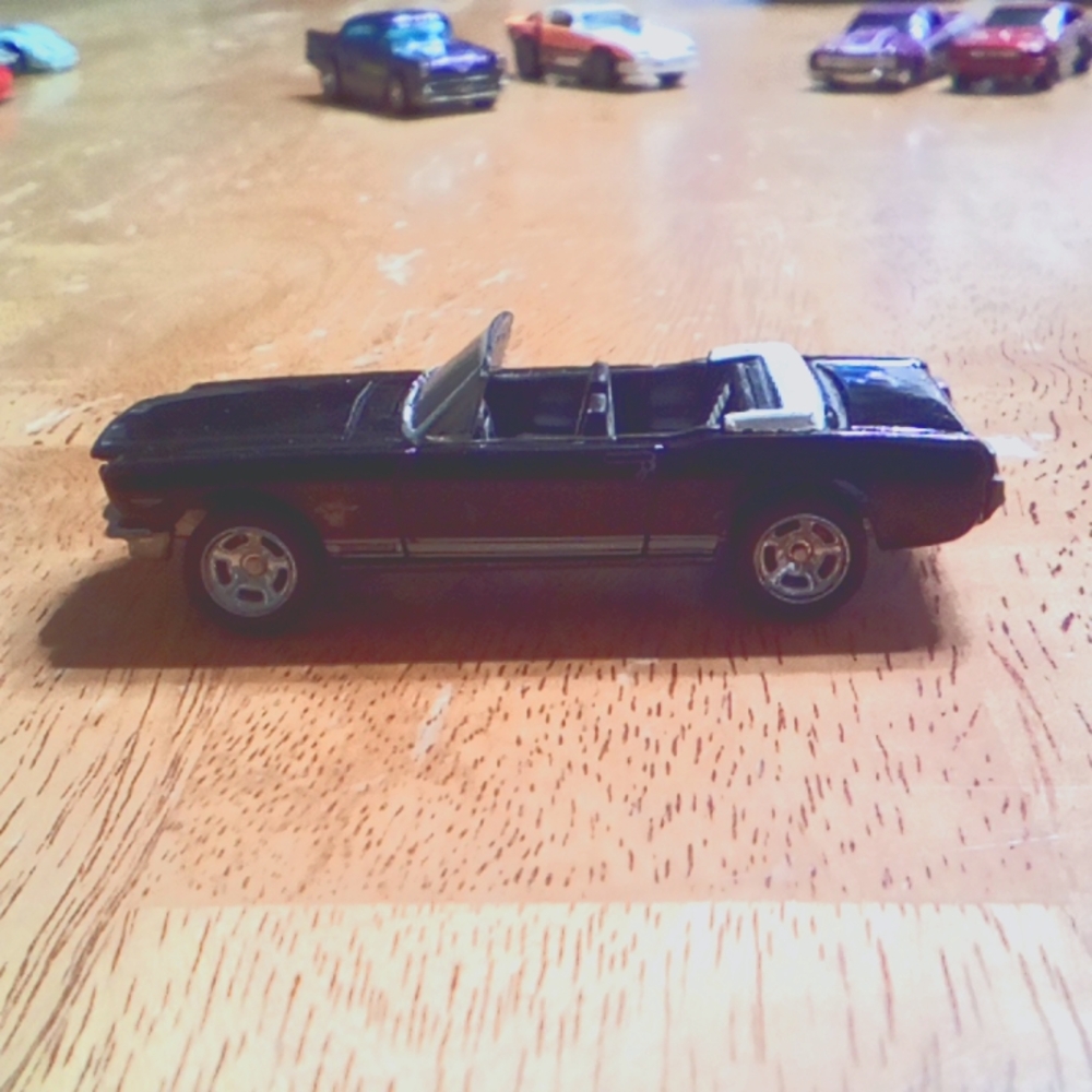 Hot wheels 1965 ford mustang convertible